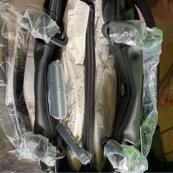 Vera Wang Black vegan Leather Daley Soft Tote - Picture 8 of 9